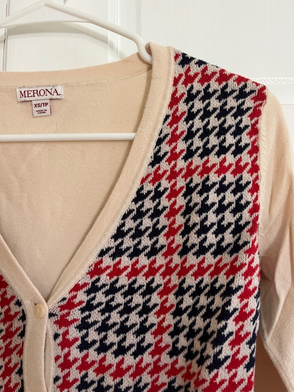 Merona Cream V-Neck Houndstooth Button Cardigan - Red & Black Pattern - Picture 2 of 2